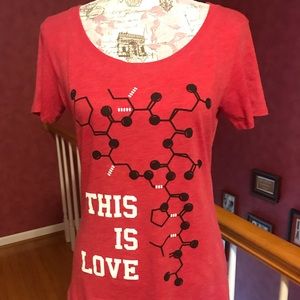 BoxLunch Red Tee - Large